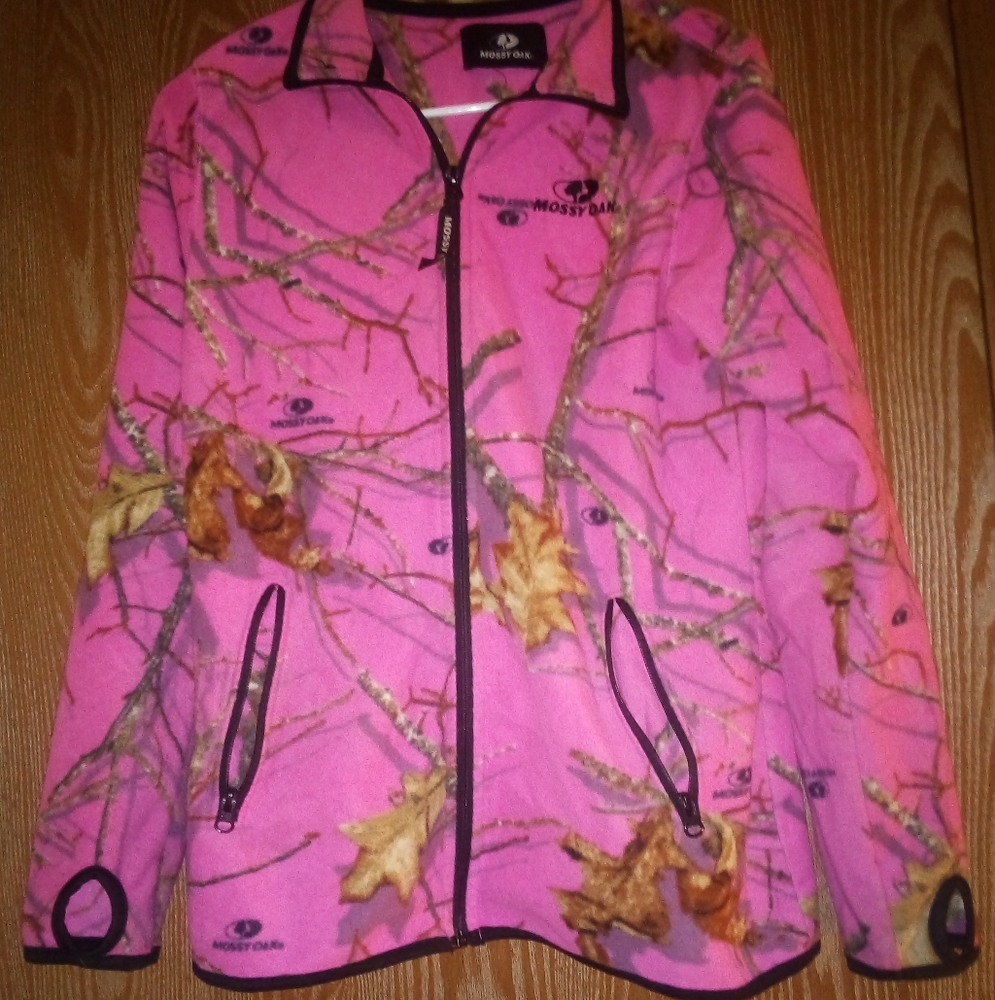 Pink Realtree fleece jacket